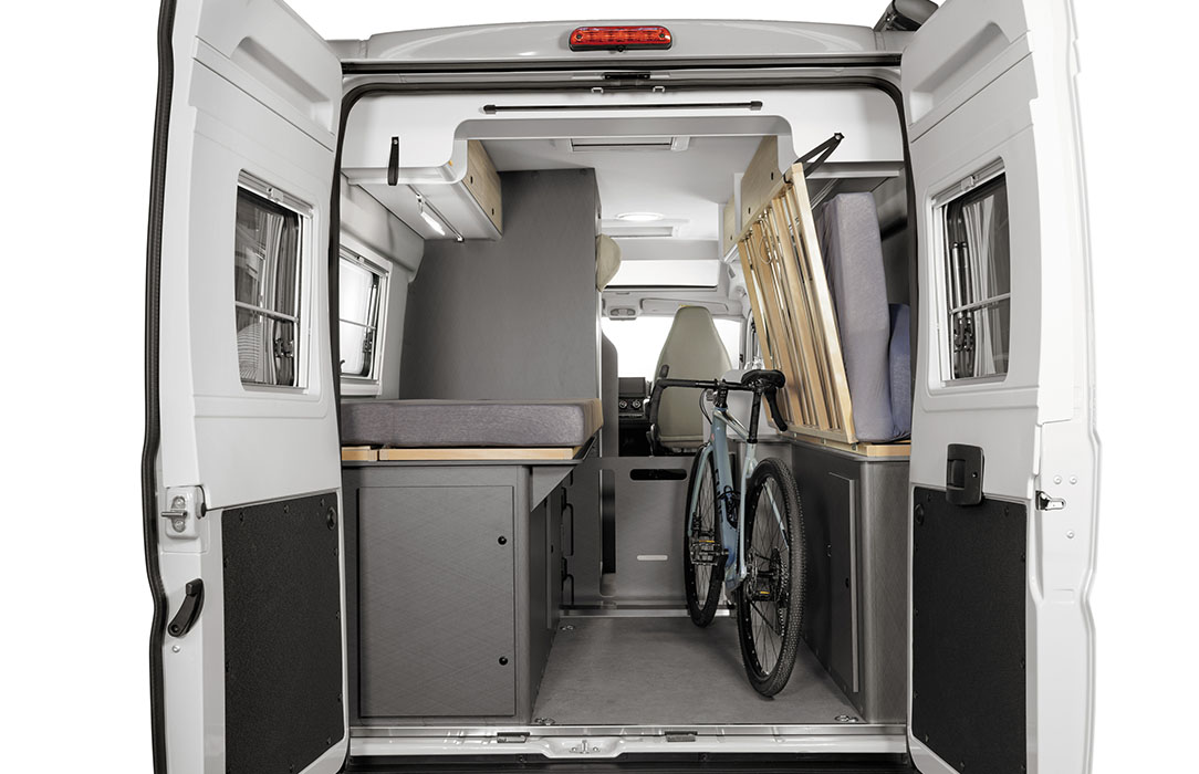 Wohnmobil Innen: Platz Wohnmobil Innen: Platz