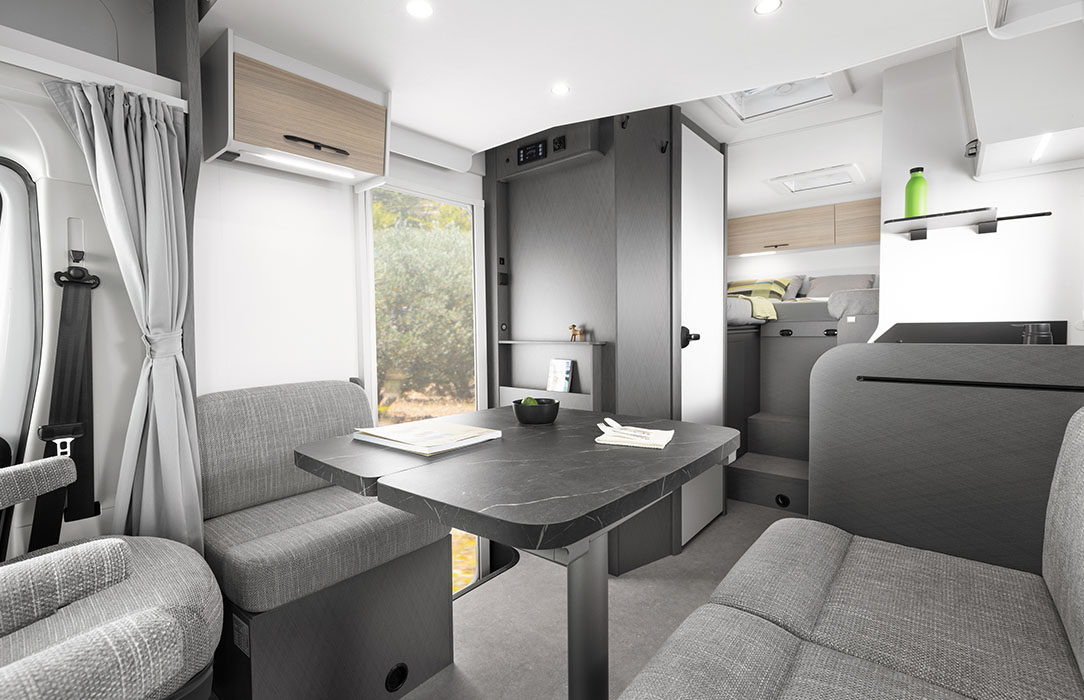 Wohnmobil innen Wohnraum Wohnmobil innen Wohnraum
